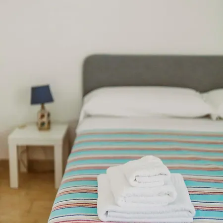 Casa Silvana, - Relaxando En El * 卡普里