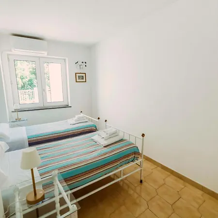 Casa Silvana, - Relaxando En El * 卡普里