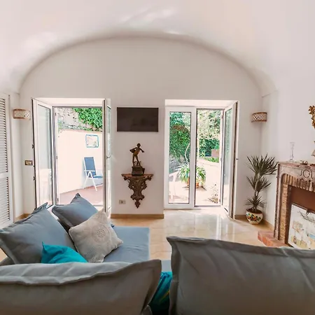 Casa Silvana, - Relaxando En El